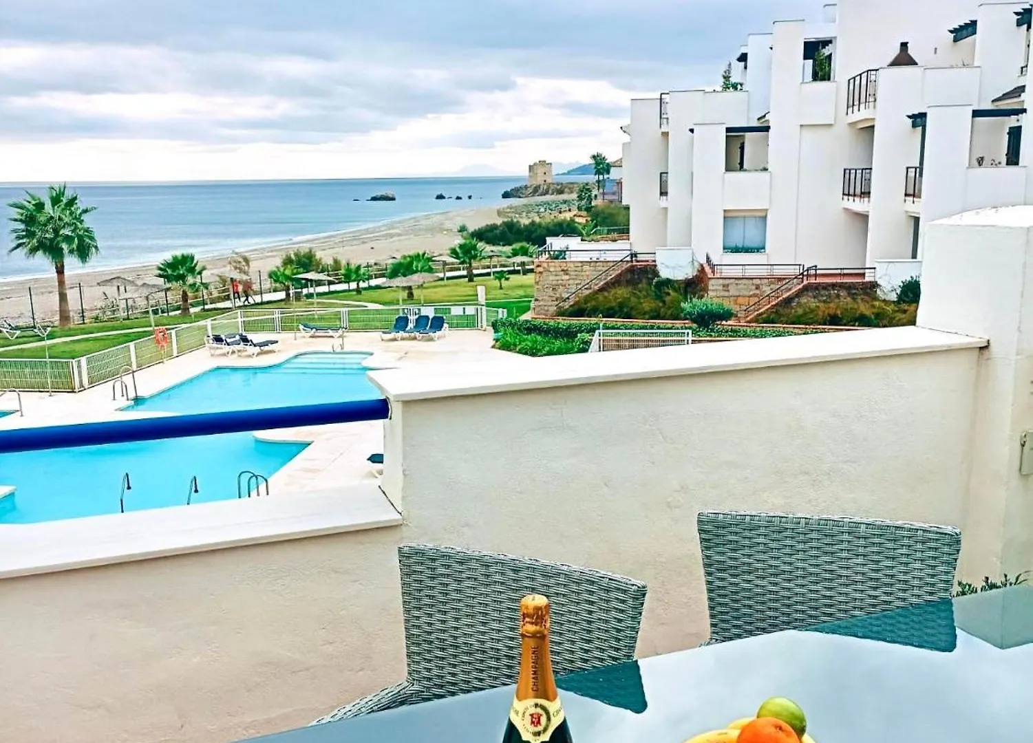 Apartment First Line Beach-Amazing Seaview - La Duquesa-Estepona Bahia de Casares Spain