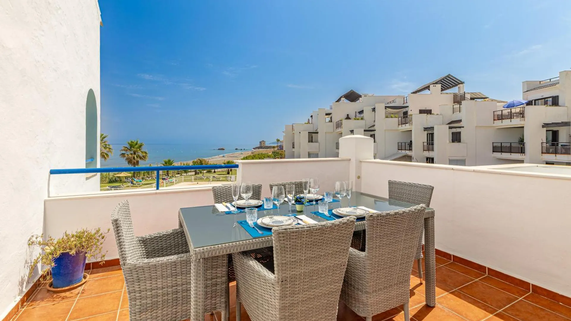 Firstline Beach-Amazing Seaview - Estepona-La Duquesa Bahía de Casares